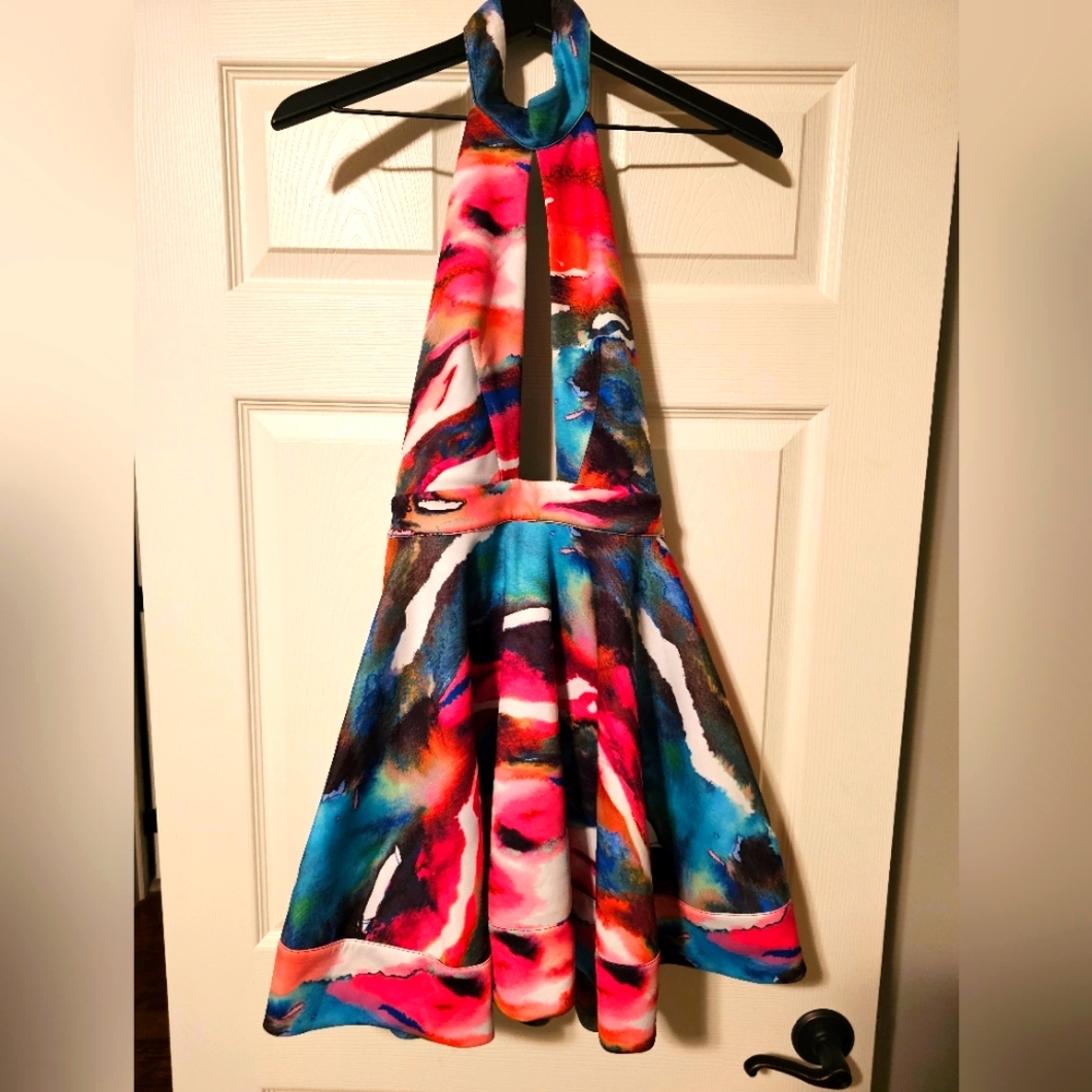 bebe Multicolor Abstract Print Backless Halter Dress